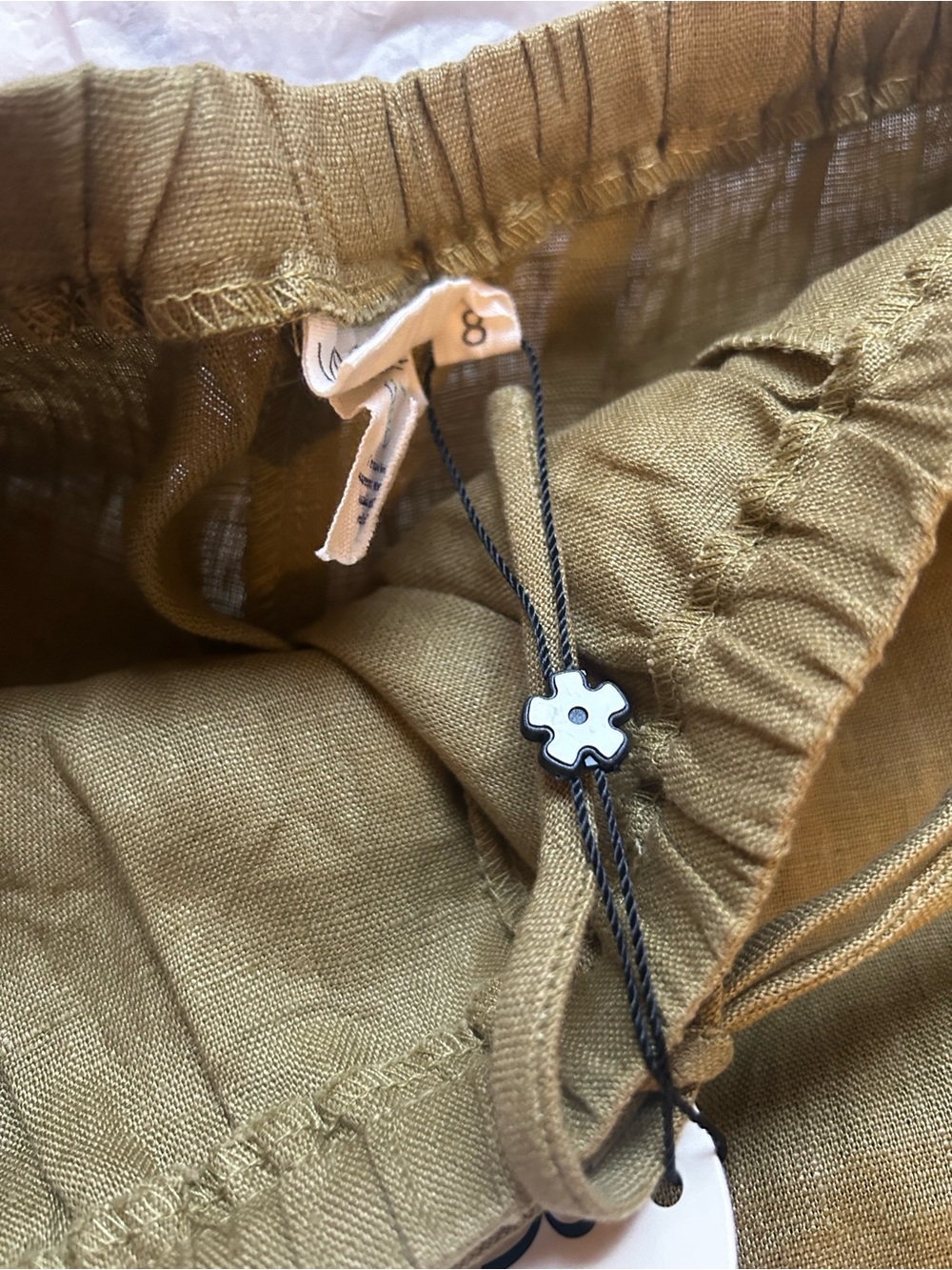 NWT • Nettie linen shorts in olive - Picture 6 of 12